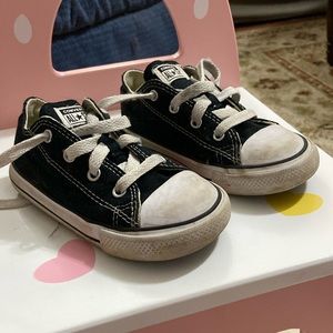 Black converse toddler shoes